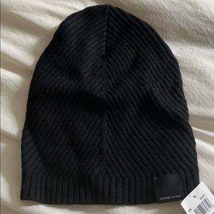 Canada Goose Contour Rib Toque Black Beanie